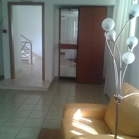 Apartment Carol University Square *