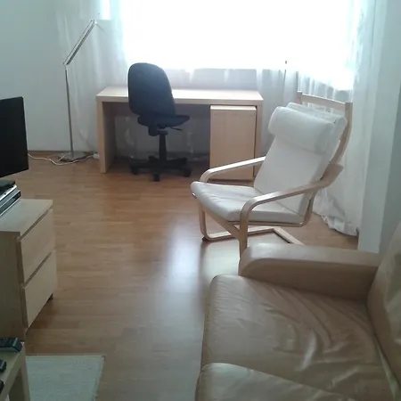 Carol University Square Appartement